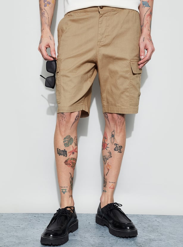 FAME FOREVER Solid Cargo Shorts