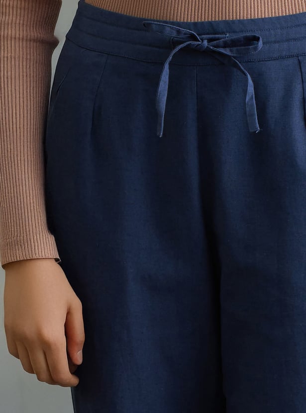 W Embroidered Straight Pants