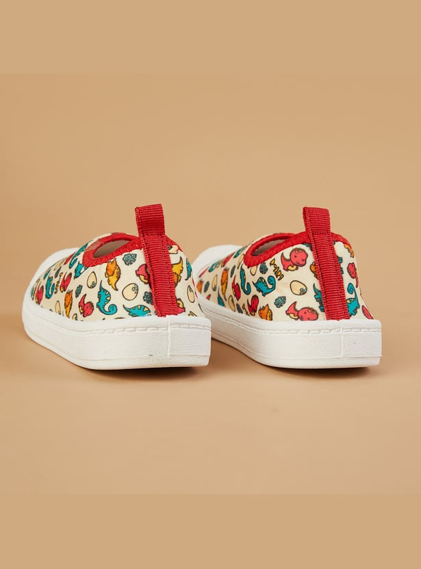 FAME FOREVER Boys Dinosaur Print Sip-On Shoes