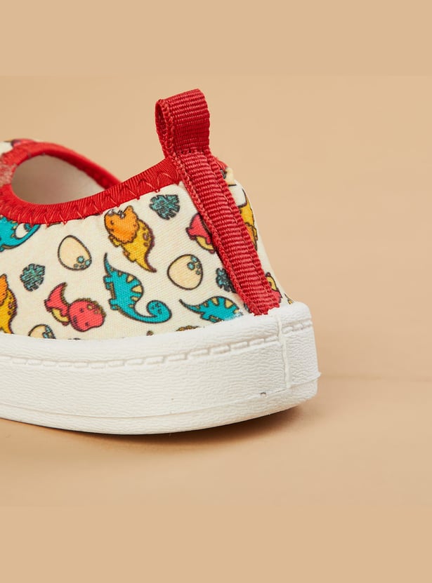 FAME FOREVER Boys Dinosaur Print Sip-On Shoes