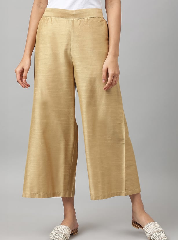 W Solid Palazzo