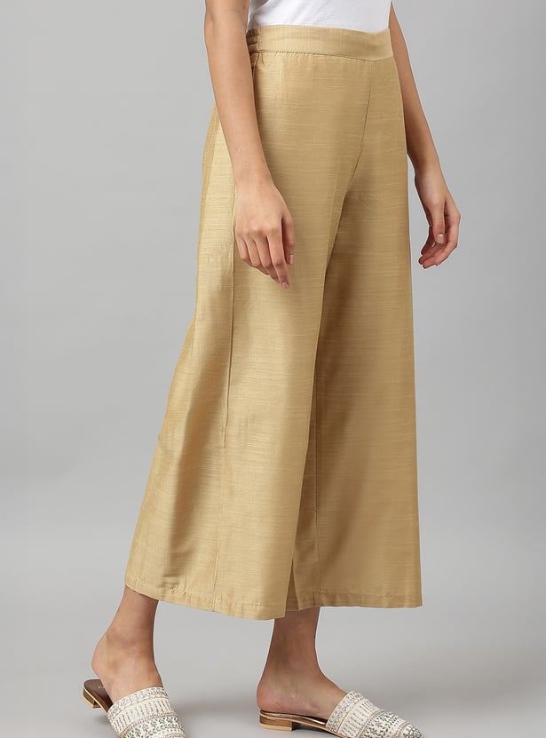 W Solid Palazzo