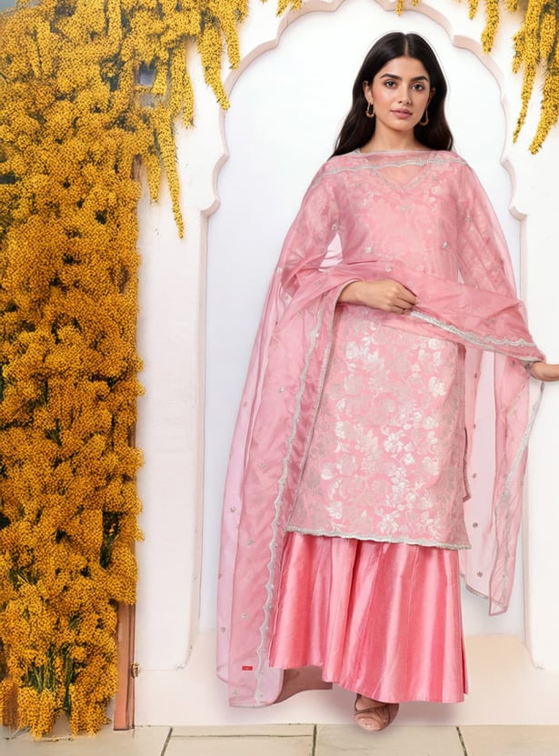 W Jacquard Straight Kurta Set