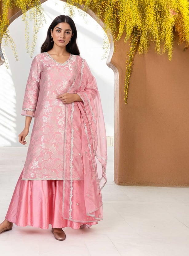 W Jacquard Straight Kurta Set
