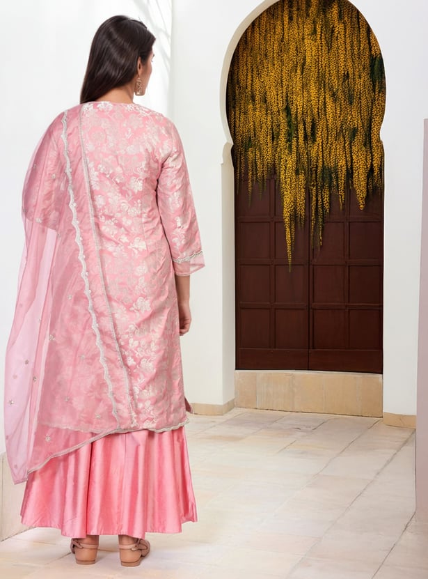 W Jacquard Straight Kurta Set