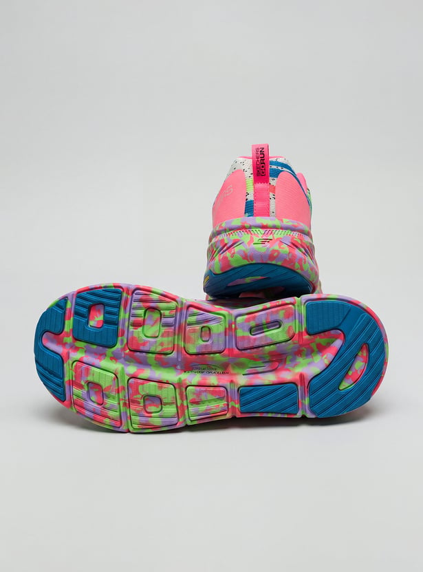 SKECHERS Summits Running Shoes