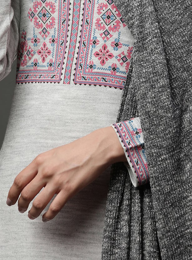 AURELIA Knitted Shawl