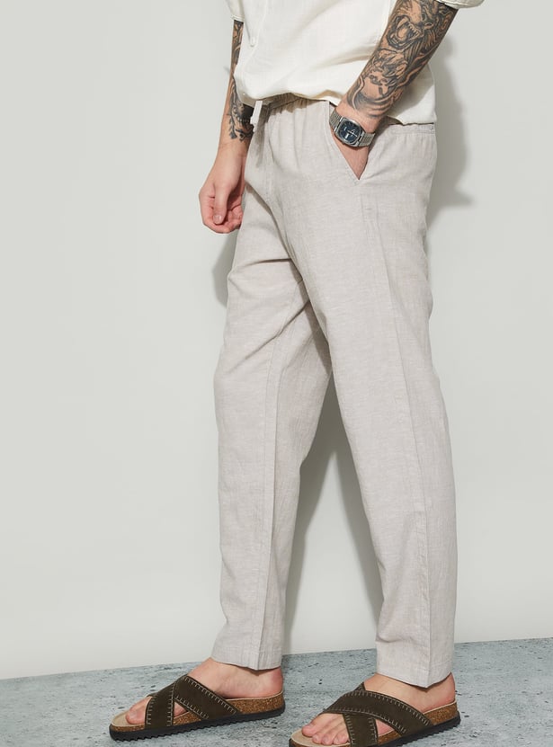 FAME FOREVER Solid Regular Fit Trousers