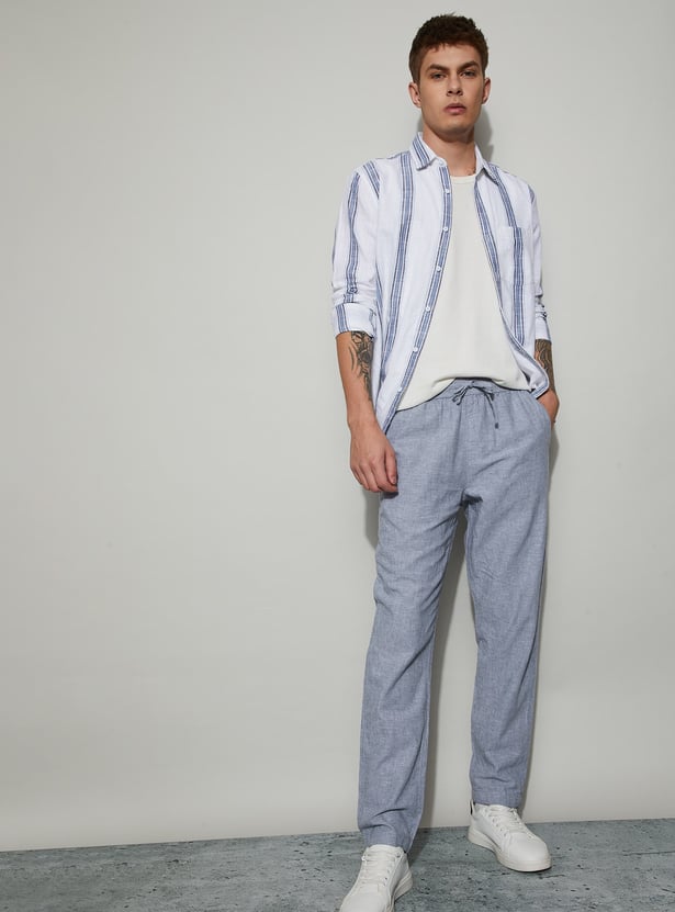 FAME FOREVER Solid Regular Fit Trousers