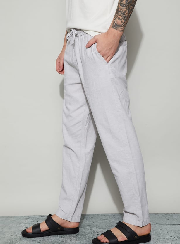 FAME FOREVER Solid Regular Fit Trousers