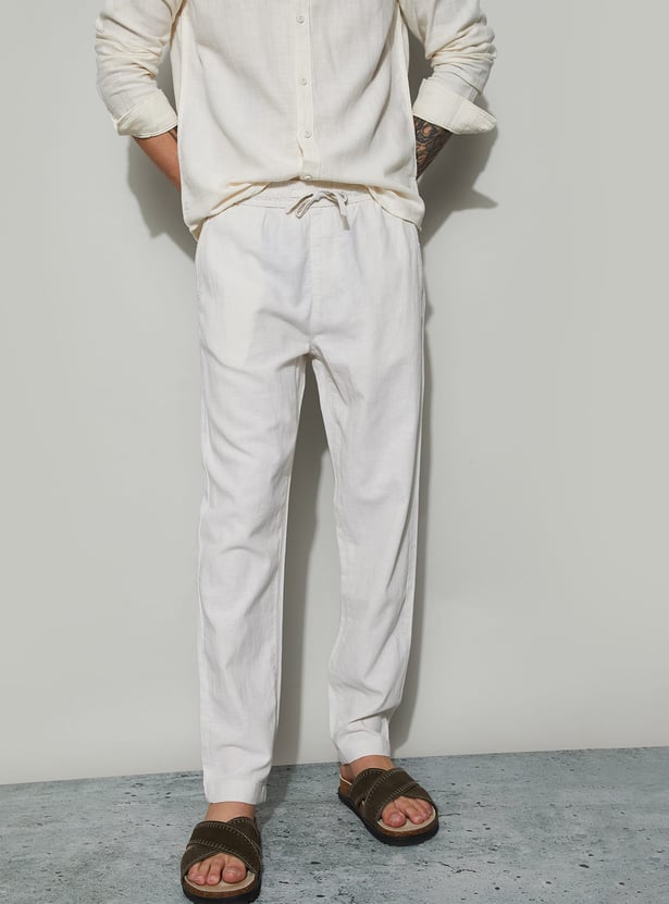 FAME FOREVER Solid Regular Fit Trousers
