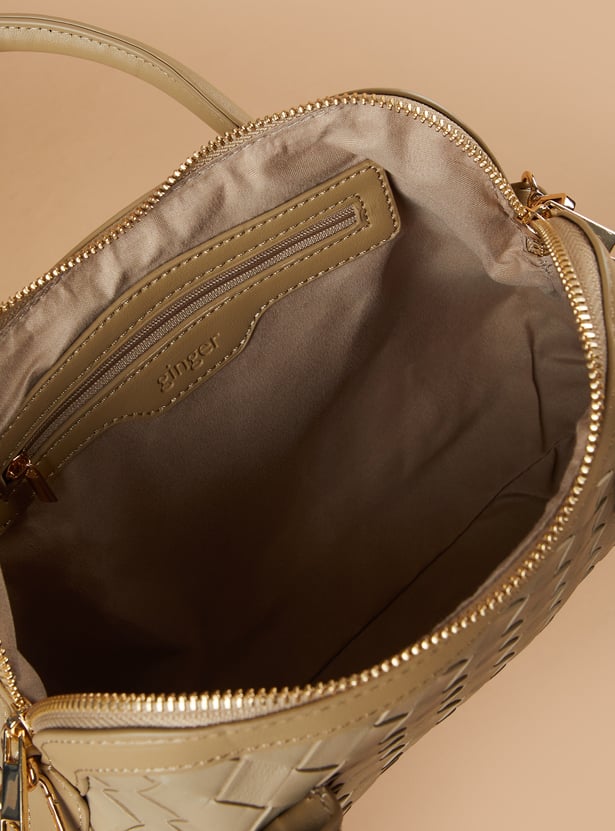 GINGER Textured Handheld Bag