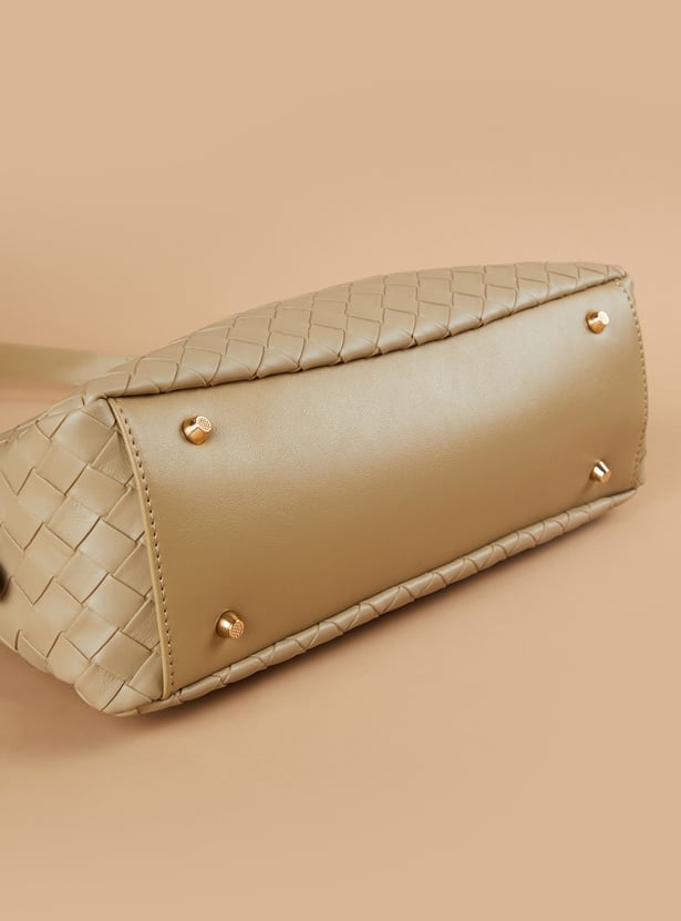 GINGER Textured Shoulder Bag