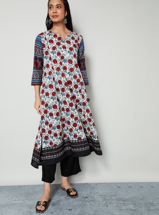MELANGE Floral Print Notched Neck 3/4th Sleeves Flared Kurta