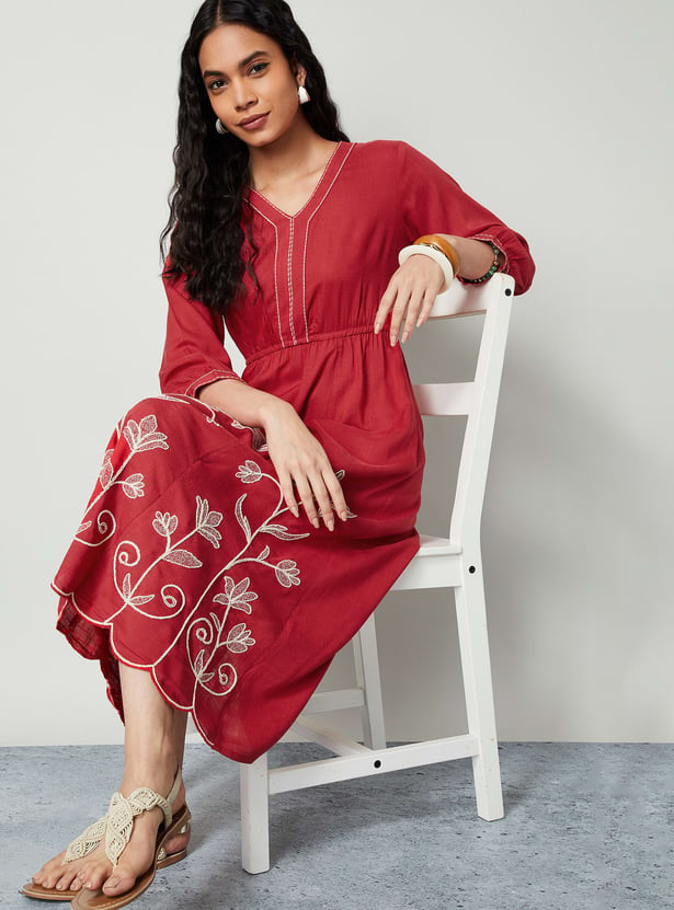 COLOUR ME Embroidered Midi Dress