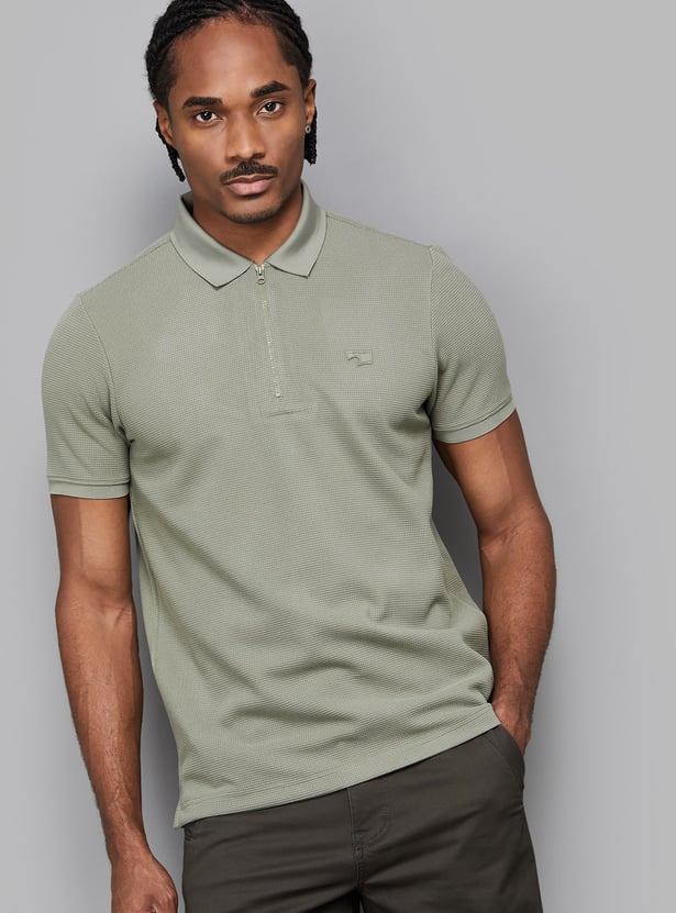 SPYKAR Textured Polo T-shirt