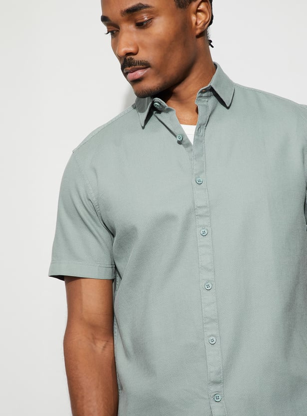 CODE Solid Regular Fit Shirt