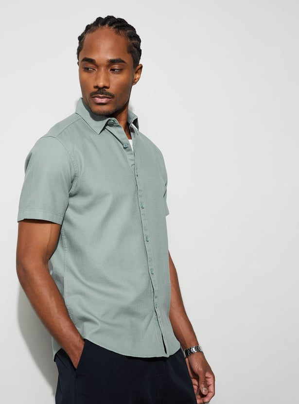 CODE Solid Regular Fit Shirt