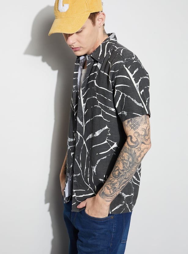 FAME FOREVER Printed Smart Fit Shirt
