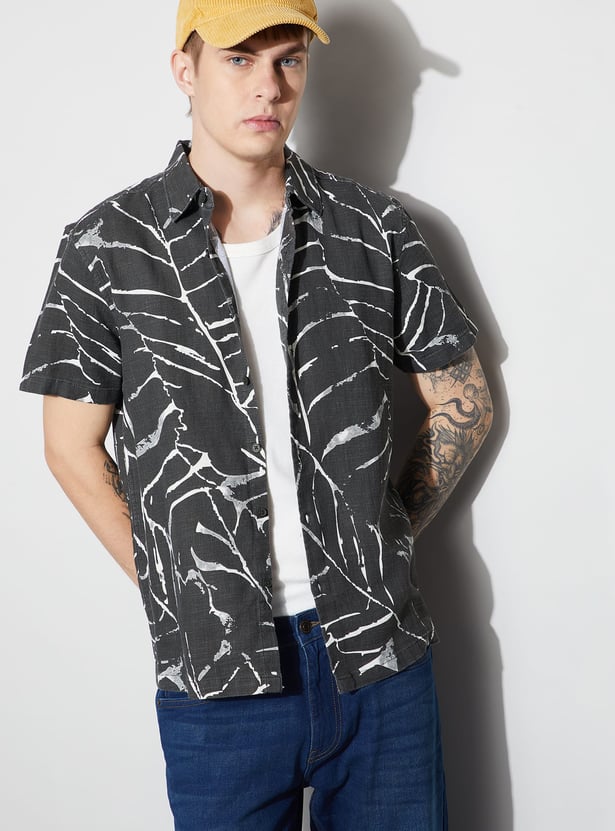 FAME FOREVER Printed Smart Fit Shirt