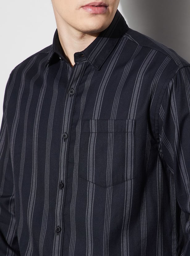 FAME FOREVER Striped Regular Fit Shirt