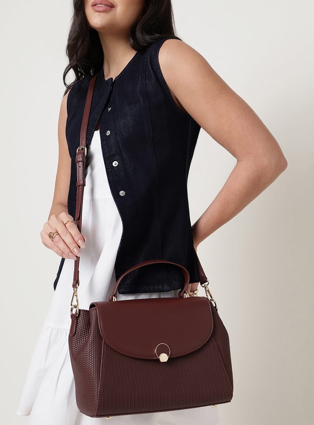 FASTRACK Textured Handheld Bag