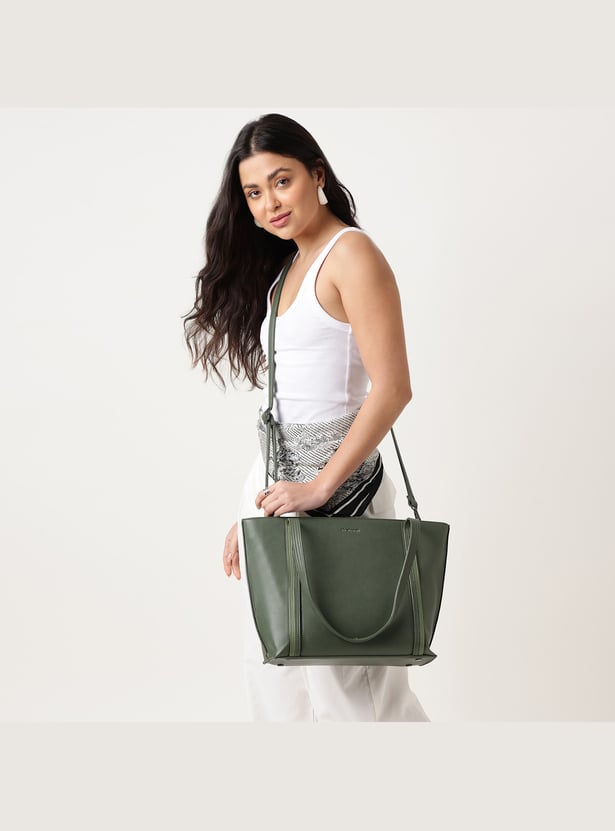 FASTRACK Solid Shoulder Bag