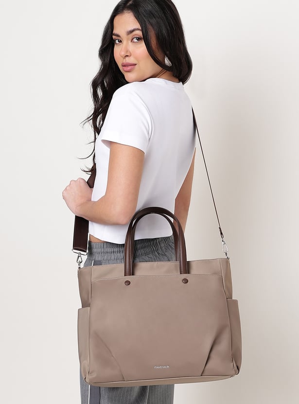 FASTRACK Solid Handheld Bag