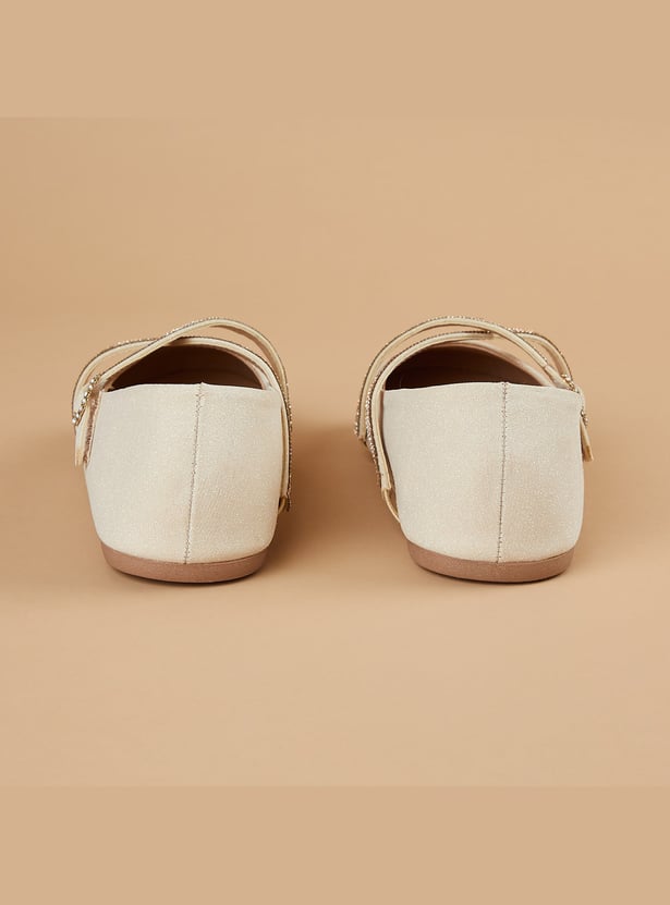 FAME FOREVER Girls Solid Ballerinas