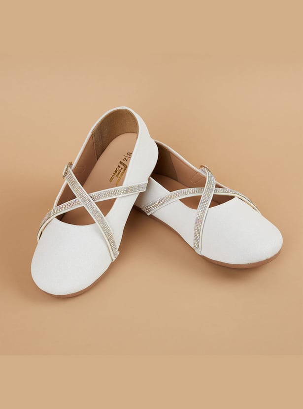 FAME FOREVER Girls Solid Ballerinas