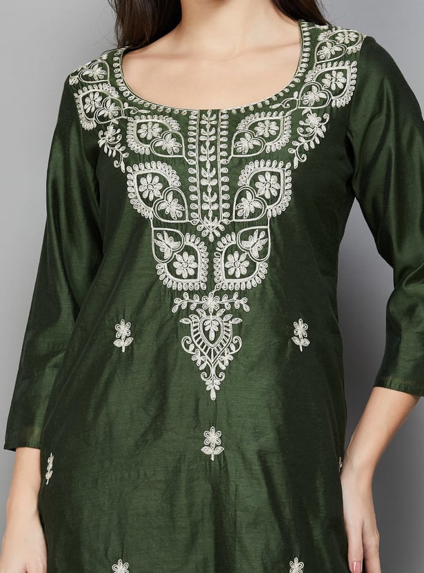 LIBAS Embroidered Straight Kurta