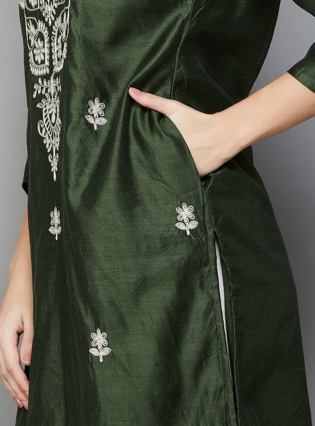 LIBAS Embroidered Straight Kurta