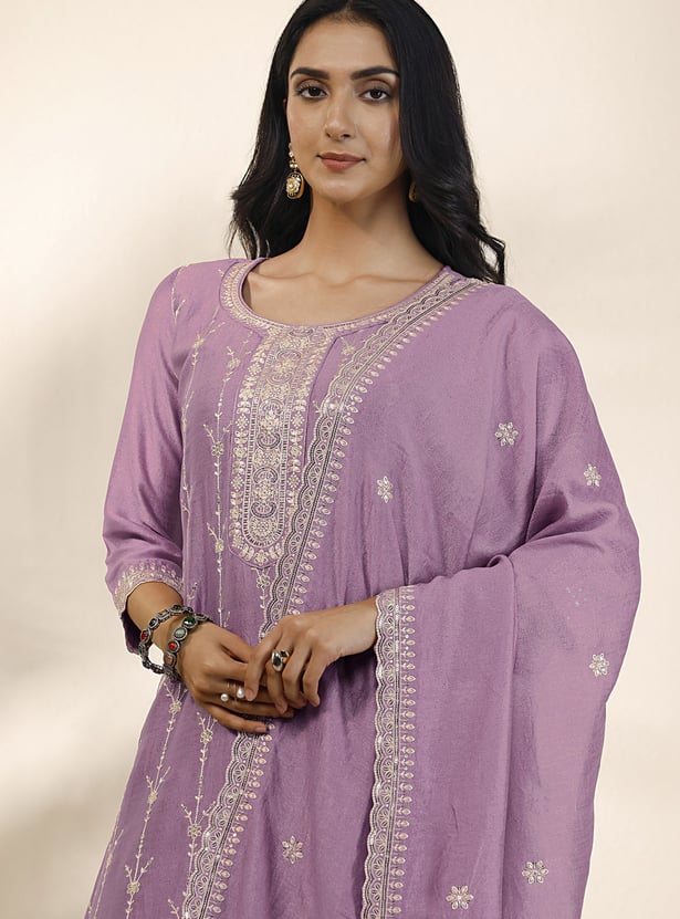 LIBAS Embroidered Kurta Set