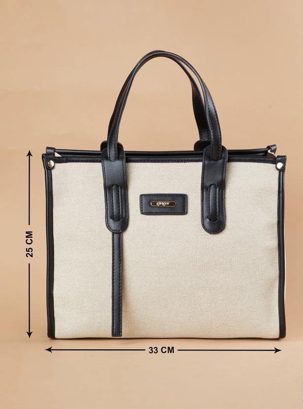 GINGER Textured Handheld Bag