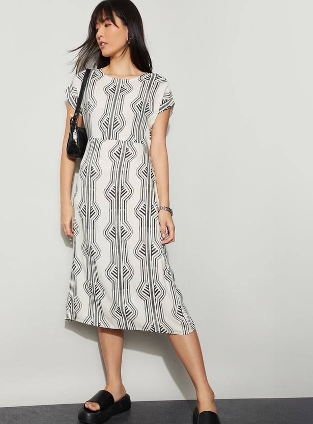 FAME FOREVER Printed Midi Dress