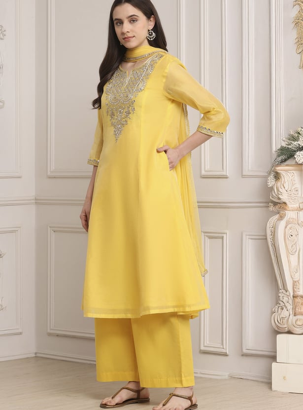 BIBA Embroidered Kurta Set