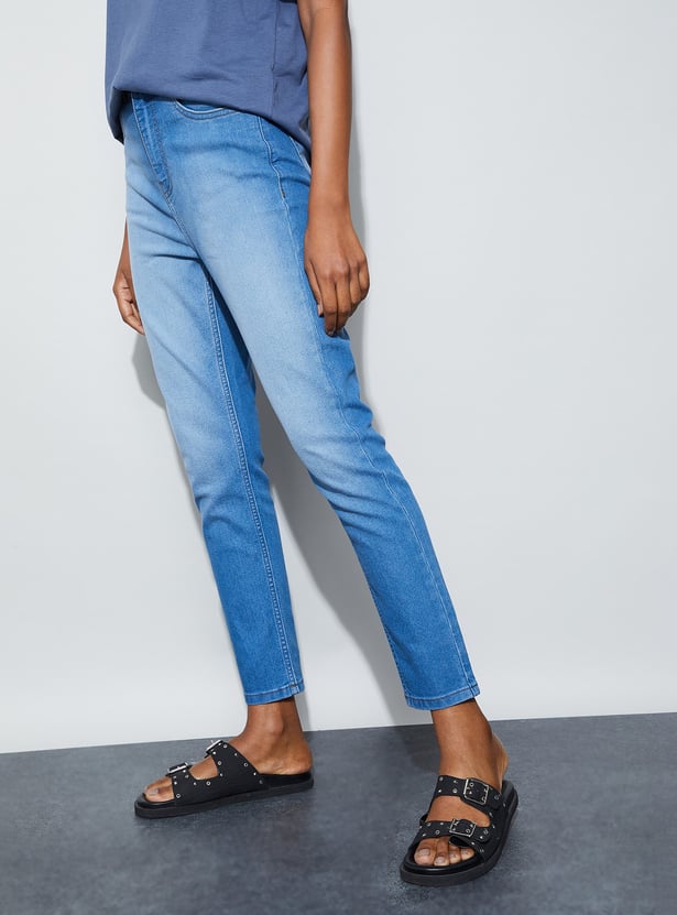 FAME FOREVER Light Wash Slim Fit Jeans