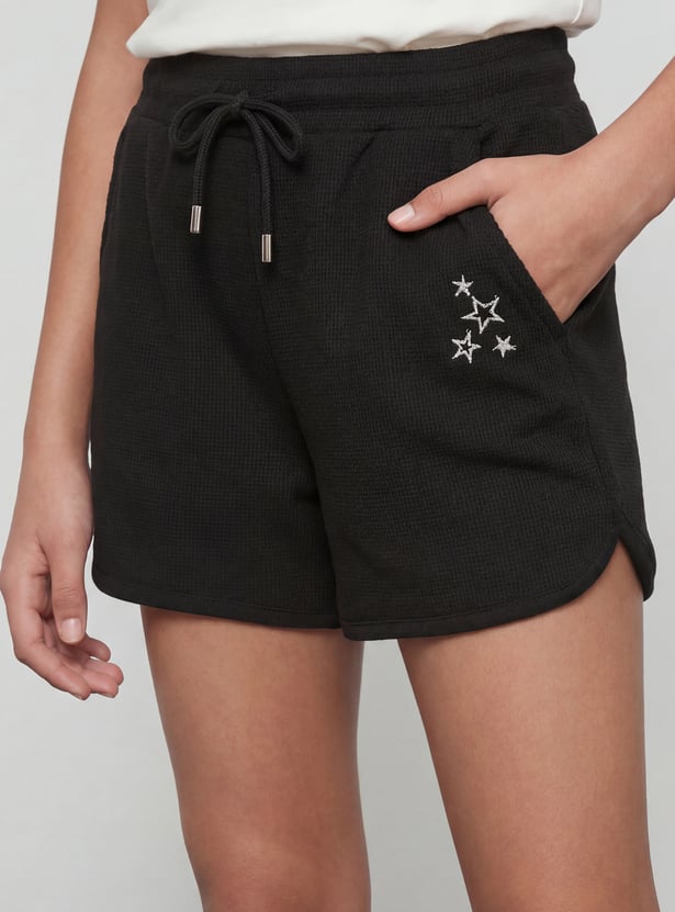 FAME FOREVER Girls Embroidered Shorts