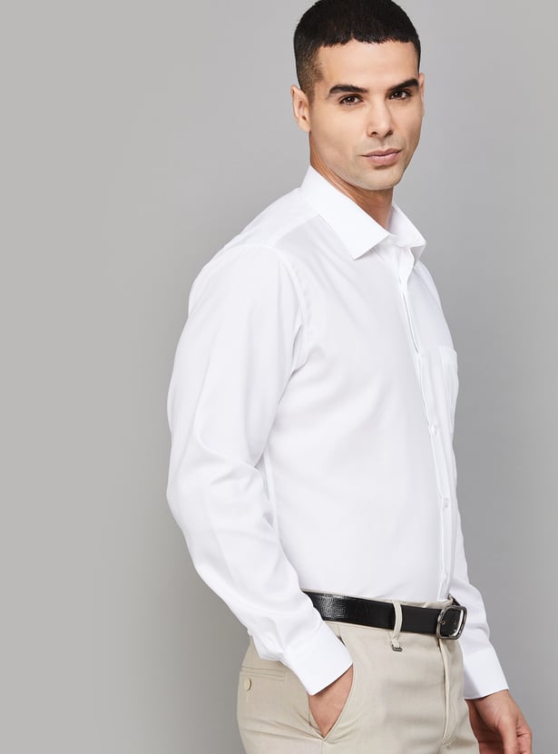 VAN HEUSEN Solid Custom Fit Formal Shirt