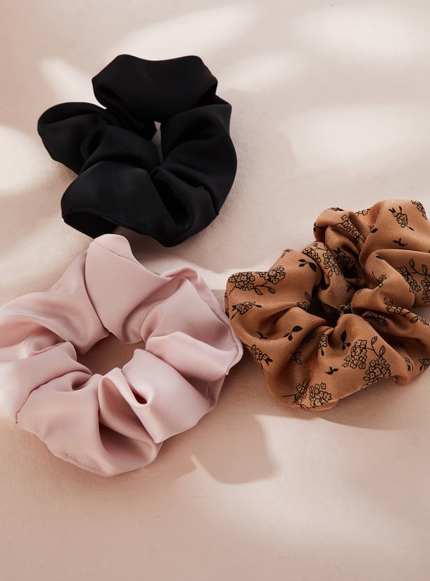 FAME FOREVER Assorted Scrunchies - Pack of 3