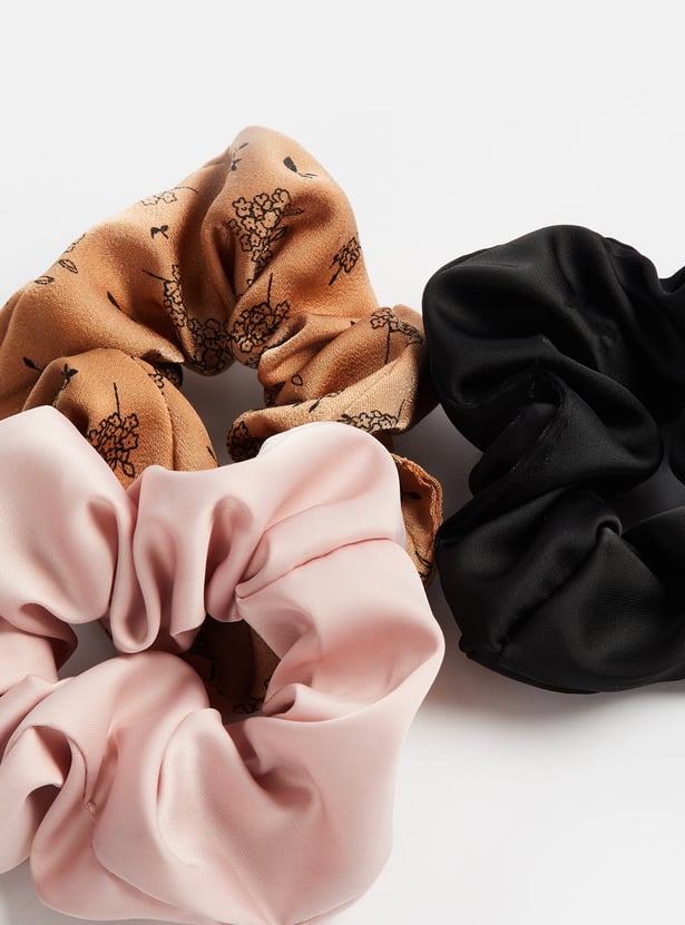 FAME FOREVER Assorted Scrunchies - Pack of 3