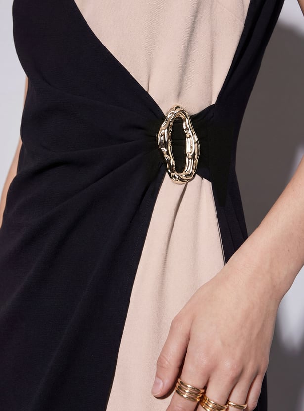 CODE Ring Detail Midi Dress