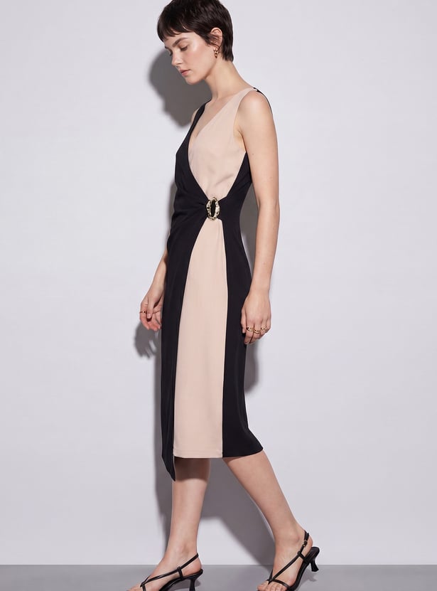 CODE Ring Detail Midi Dress