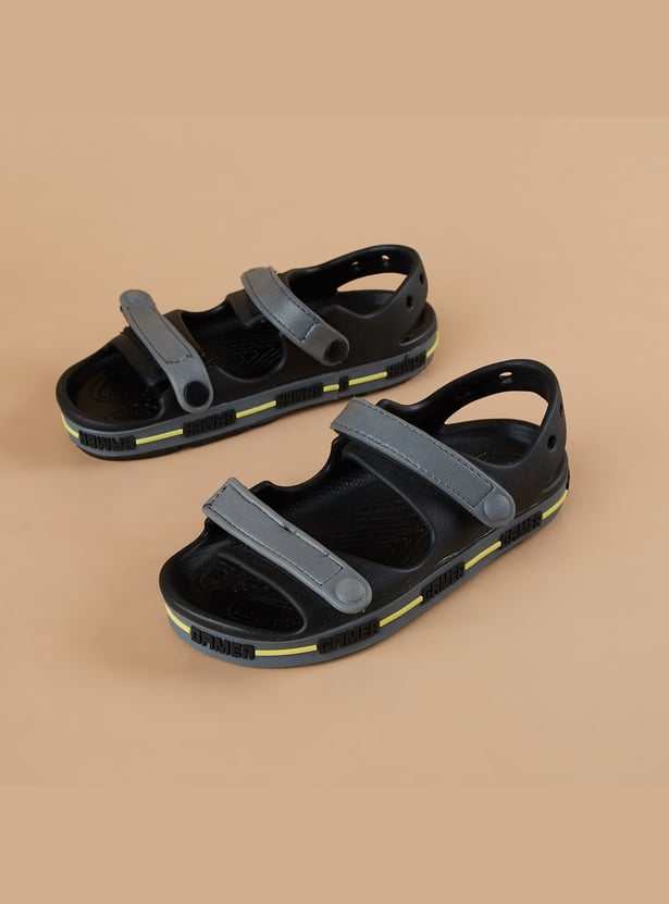 FAME FOREVER Boys Colourblock Floaters