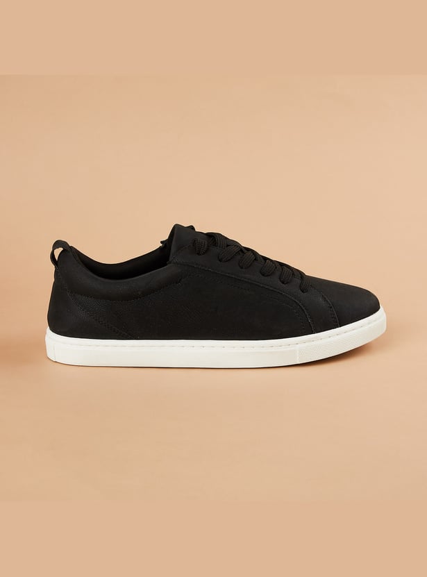 FORCA Solid Lace-Up Shoes