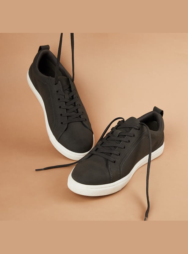 FORCA Solid Lace-Up Shoes