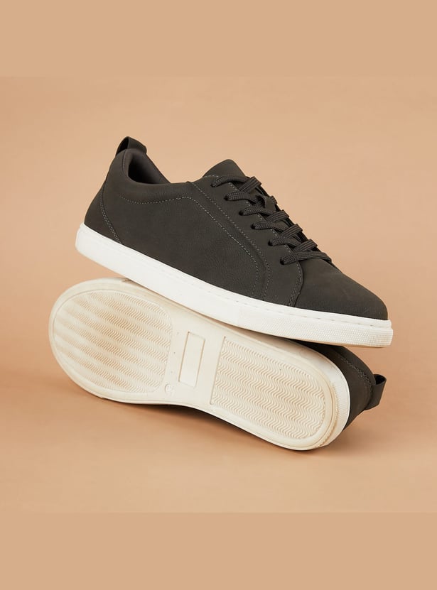 FORCA Solid Lace-Up Shoes