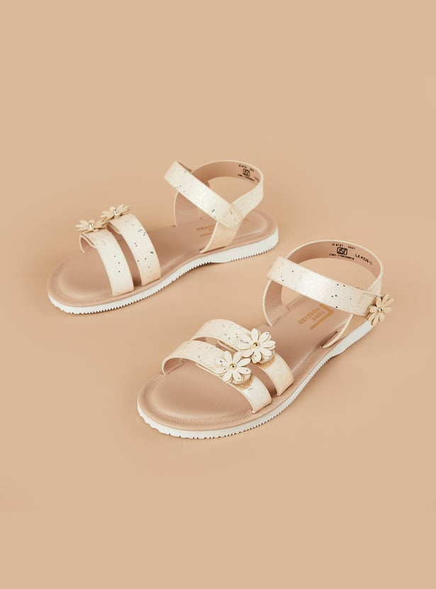 FAME FOREVER Girls Floral Applique Sandals