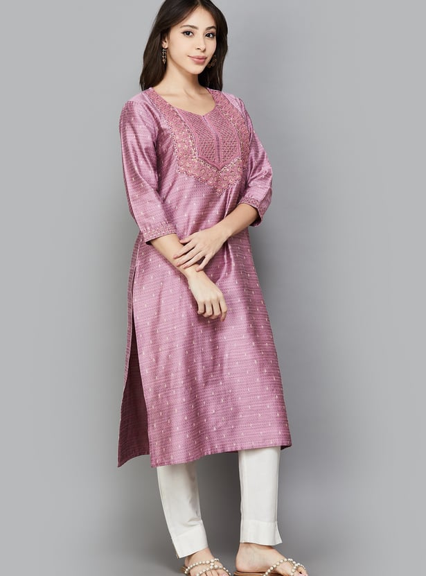 SPAN Embroidered Straight Kurta