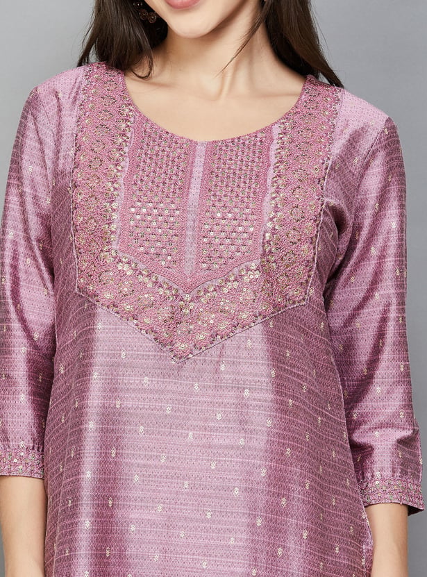 SPAN Embroidered Straight Kurta